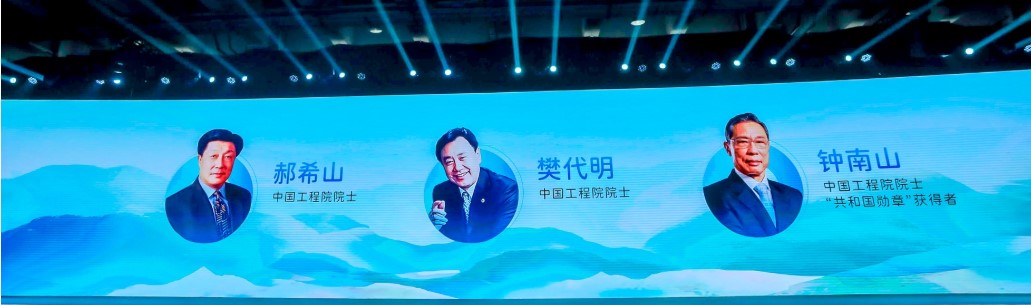 ny18_137217.jpg ga4-2.jpg